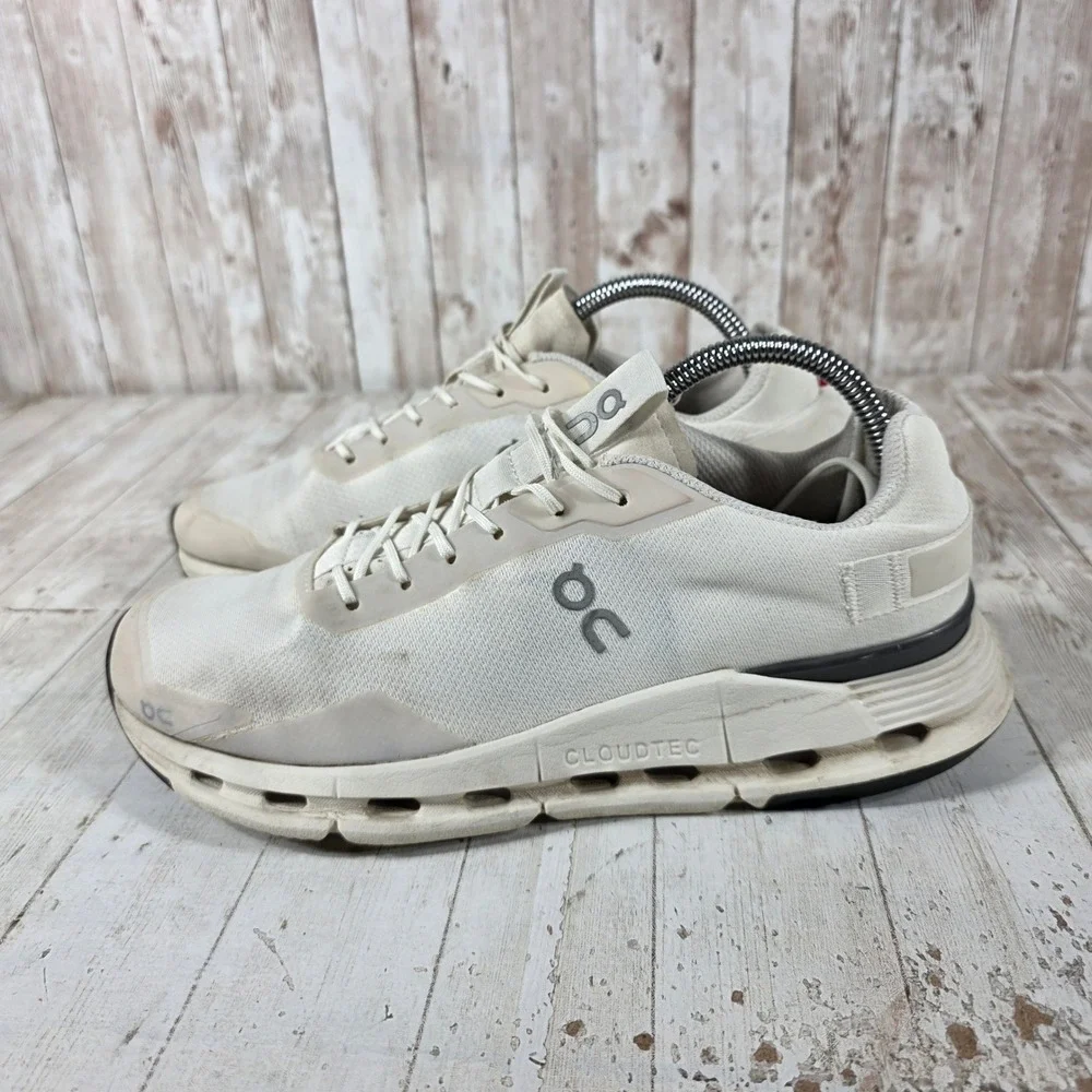 On Cloudflyer 4 Womens Running Shoes White Sand Grey 26.98478 Size 10